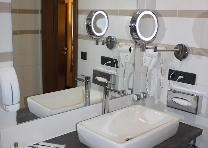 Grand Empire Otel 4*