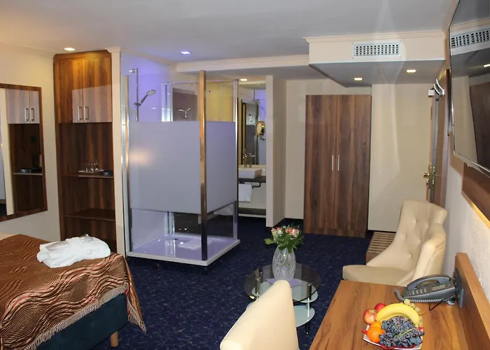 Grand Empire Otel 4*
